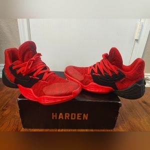James Harden Vol 4. 9,1/2